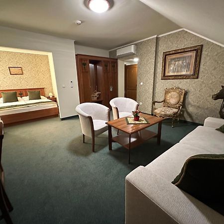 Bed and Breakfast Kigyosi Csarda & Panzio Fulopszallas Экстерьер фото