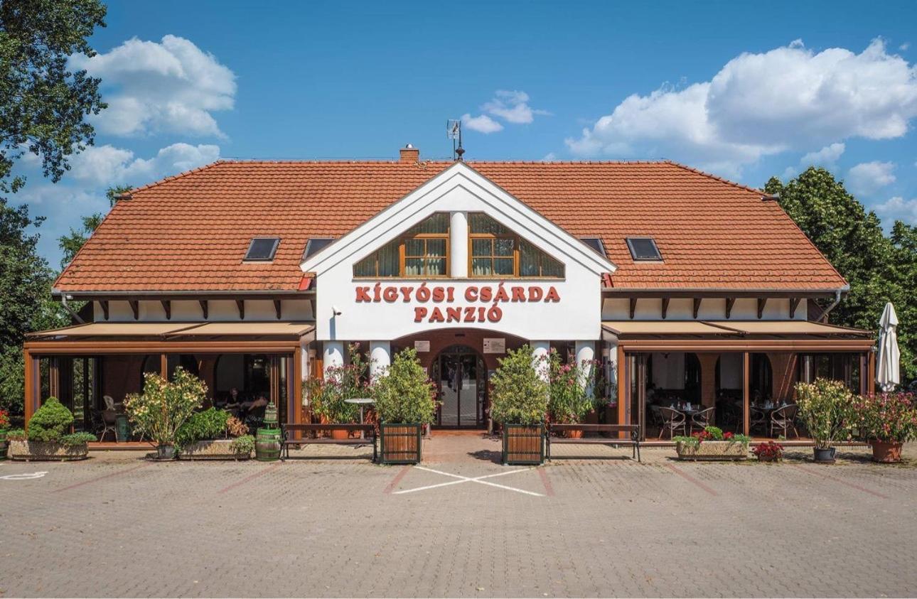 Bed and Breakfast Kigyosi Csarda & Panzio Fulopszallas Экстерьер фото