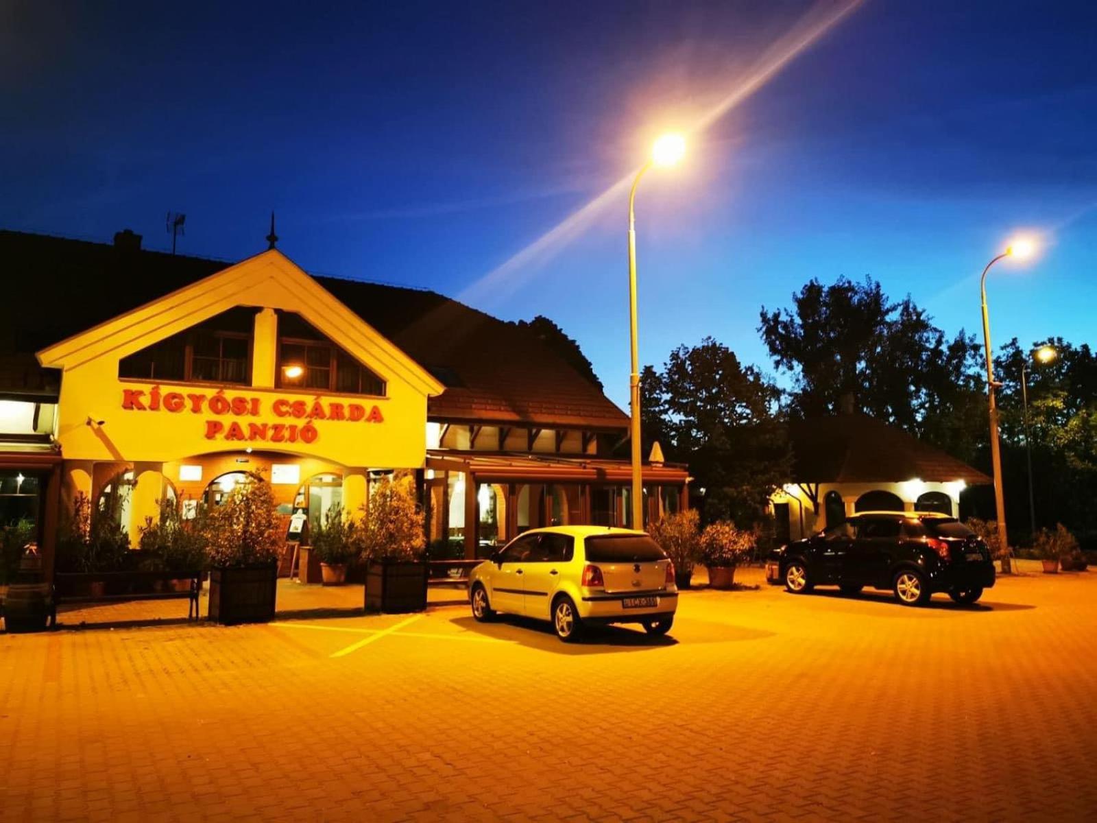 Bed and Breakfast Kigyosi Csarda & Panzio Fulopszallas Экстерьер фото